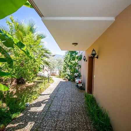 Cevher Daily Weekly Villa *